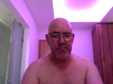 Leonew71 Chaturbate stream image from August 31, 2025