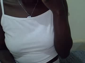 Naughttrish22 Chaturbate stream image from August 31, 2025