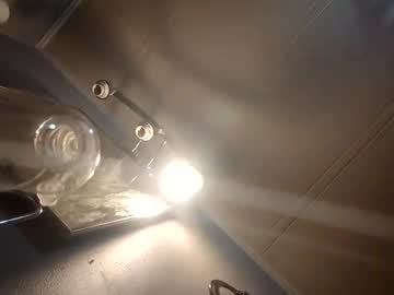 Dee207 Chaturbate stream image from September 01, 2025