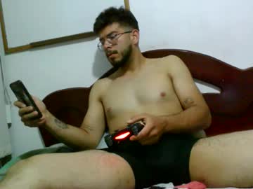 Mileslennon Chaturbate stream image from September 01, 2025