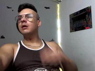Godkenai Chaturbate stream image from September 01, 2025