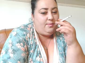 Nellyhugetitts Chaturbate stream image from September 01, 2025