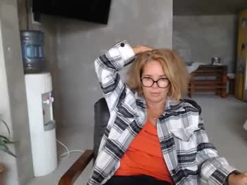 Deepintoyourmind Chaturbate stream image from September 01, 2025