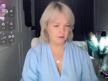 Emmmam Chaturbate stream image from September 01, 2025