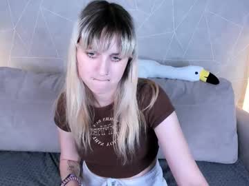 Kristi_Wizz Chaturbate stream image from September 01, 2025