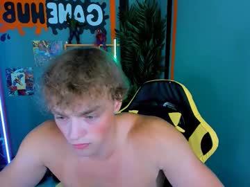 Chase_Muscular Chaturbate stream image from September 01, 2025