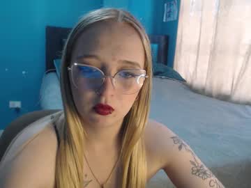 Liaroberts1 Chaturbate stream image from September 01, 2025