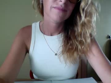 Olyra11 Chaturbate stream image from September 01, 2025