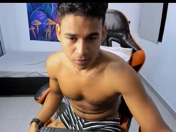 Deltri_Andres Chaturbate stream image from September 01, 2025