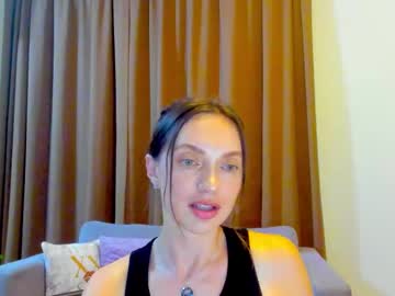 Lovelyeemia Chaturbate stream image from September 01, 2025