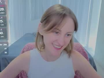 Luluchiiii Chaturbate stream image from September 01, 2025
