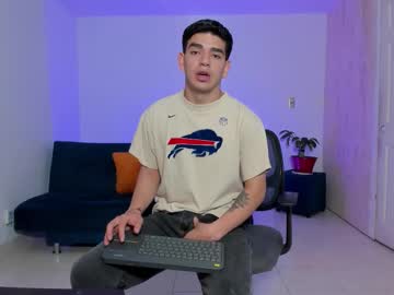Ares_Johnsonn Chaturbate stream image from September 01, 2025