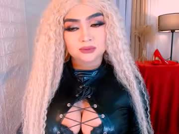 Luxsasha Chaturbate stream image from September 01, 2025