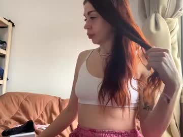 Sirenaxoo Chaturbate stream image from September 01, 2025