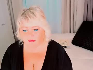 Huge_Booobs Chaturbate stream image from September 01, 2025