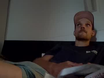 Mrnicerguy652067 Chaturbate stream image from September 01, 2025