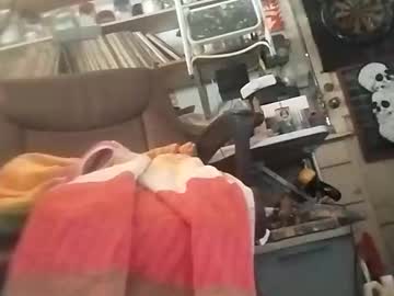 Sharprazor2 Chaturbate stream image from September 01, 2025