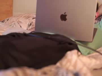 Twinflamedesire Chaturbate stream image from September 01, 2025