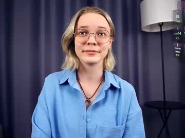 Deannmaslen Chaturbate stream image from September 01, 2025