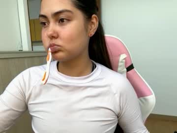 Gabbyfoox Chaturbate stream image from September 01, 2025