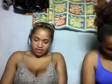 Nosminah01 Chaturbate stream image from September 01, 2025