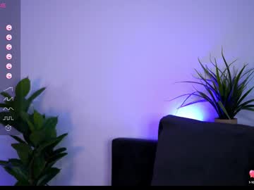 Babbyaisha Chaturbate stream image from September 01, 2025