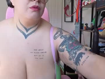 Cosplaybruja305 Chaturbate stream image from September 01, 2025