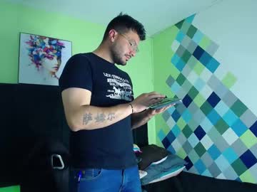 Damian_Hills Chaturbate stream image from September 01, 2025