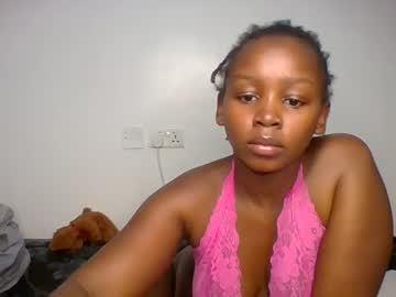 Kittygleam Chaturbate stream image from September 02, 2025