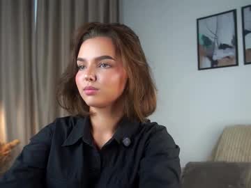 Kyrasake Chaturbate stream image from September 02, 2025