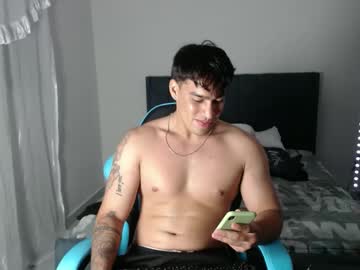 Team23hot0 Chaturbate stream image from September 02, 2025