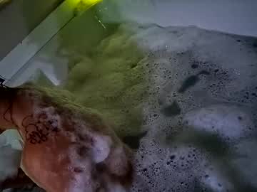 Kikilovespartylights Chaturbate stream image from September 02, 2025