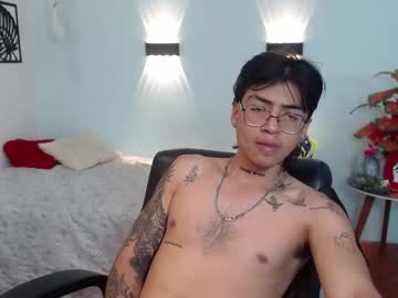 Derekfly Chaturbate stream image from September 02, 2025