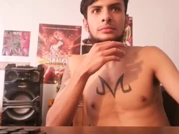 Goldenflako Chaturbate stream image from September 02, 2025