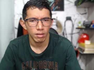 Noah_89r Chaturbate stream image from September 02, 2025