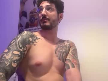Dadogalloz Chaturbate stream image from September 03, 2025