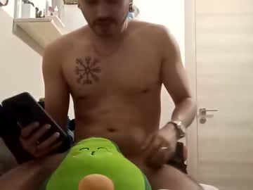 Dannyalejo010 Chaturbate stream image from September 03, 2025