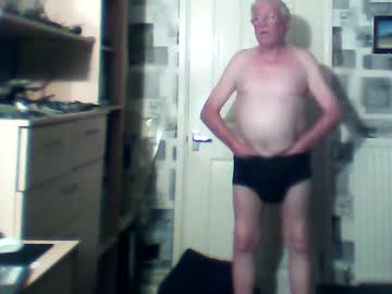 Wolcol80 Chaturbate stream image from September 03, 2025