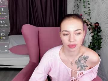 Lirawyn Chaturbate stream image from September 03, 2025