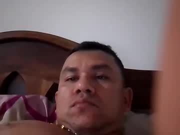 Guillermoandrespena Chaturbate stream image from September 03, 2025