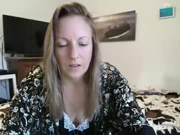 Alice8363 Chaturbate stream image from September 03, 2025