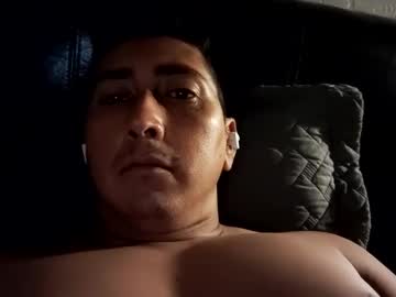 Duber101286 Chaturbate stream image from September 03, 2025