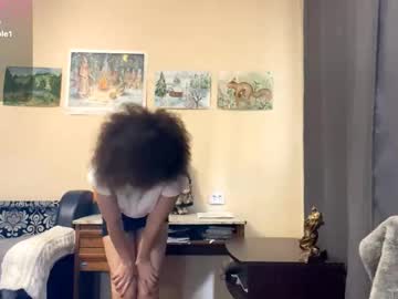 Aislycolburn Chaturbate stream image from September 03, 2025