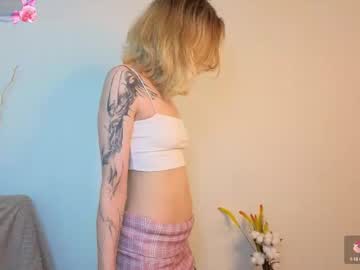 Embereverglow Chaturbate stream image from September 03, 2025