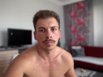 Justliee Chaturbate stream image from September 03, 2025