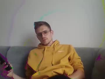 Polsenos Chaturbate stream image from September 03, 2025