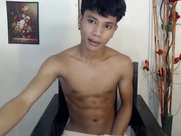 1sweetloverxx Chaturbate stream image from September 03, 2025