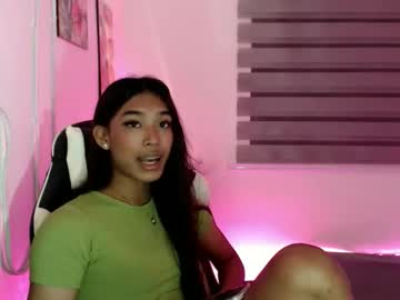 Ur_Dazzlingmorenaxx Chaturbate stream image from September 03, 2025