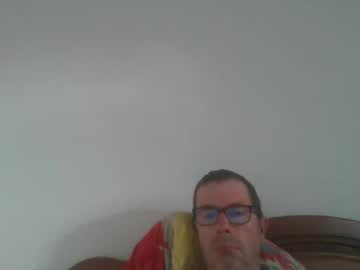 Largobuze Chaturbate stream image from September 03, 2025