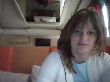 Queroteusar Chaturbate stream image from September 03, 2025